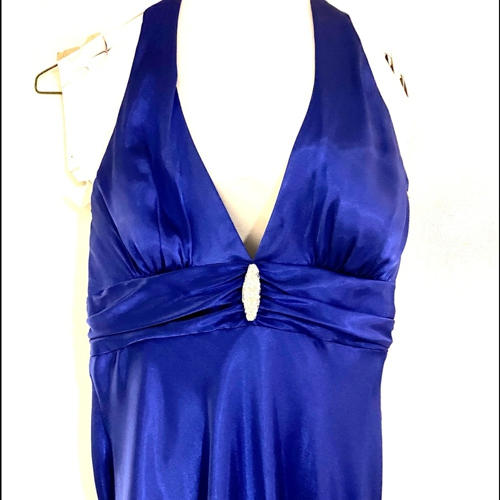 Beautiful lined silk formal, wedding, or cocktail, blue dress. Size 12.